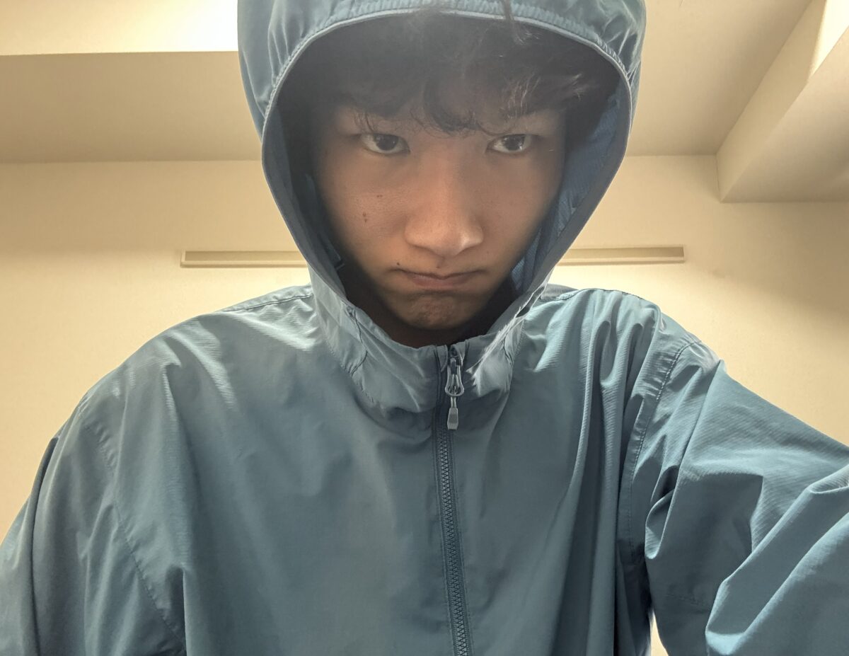 向き合おうとする筆者の顔(Tomoya)。これから戦う様子を感じる。